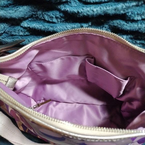 Coach Daisy Kaleidoscope Print Convertible Hobo Bag - Picture 7 of 8